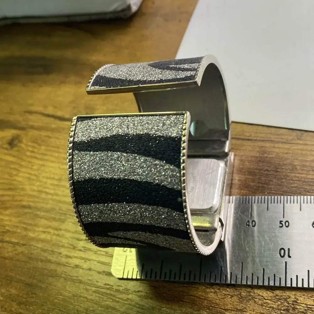 Collezio Cuff Bangle Watch New Battery
